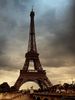 Eiffel_cielo_azulado576.JPG